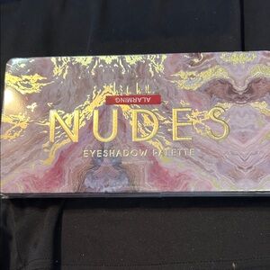 Nicole Miller Nudes Eyeshadow Palette